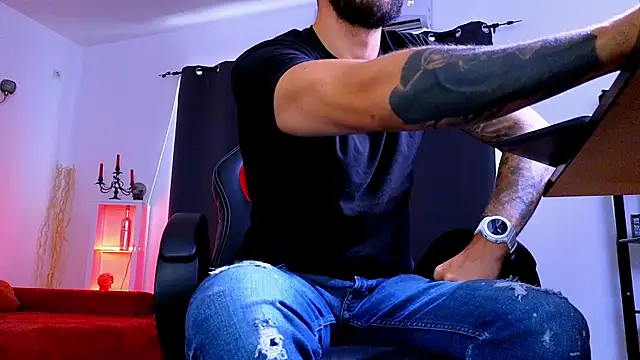 دردشة MightyAaron66 الجنسية المباشرة