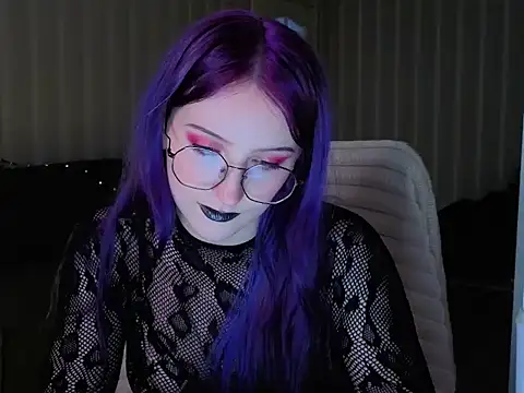 violet-siren-x élő XXX-chatje
