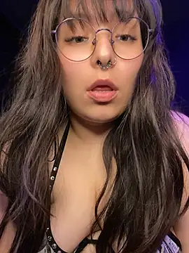 Solo_yoss Adlı Modelin Canlı XXX Sohbeti