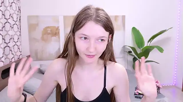 NikaRain élő XXX-chatje
