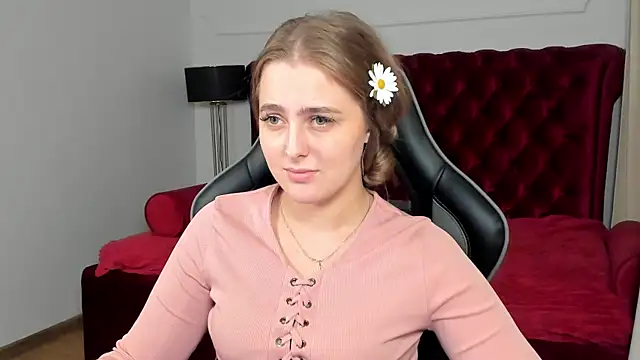 EllaBells Adlı Modelin Canlı XXX Sohbeti