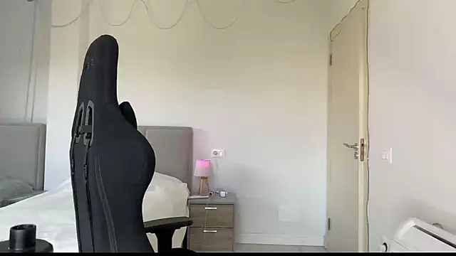PrincesSsLilu Adlı Modelin Canlı XXX Sohbeti