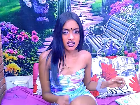 IndianPretty14u2Luv Adlı Modelin Canlı XXX Sohbeti