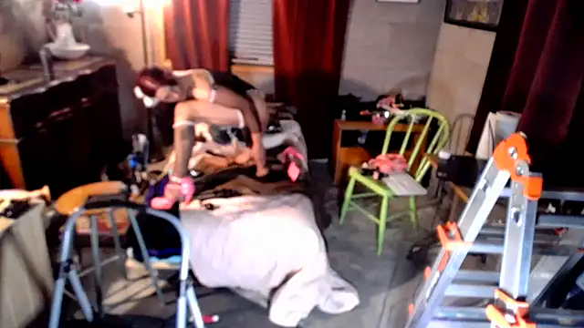 sissyvee élő XXX-chatje
