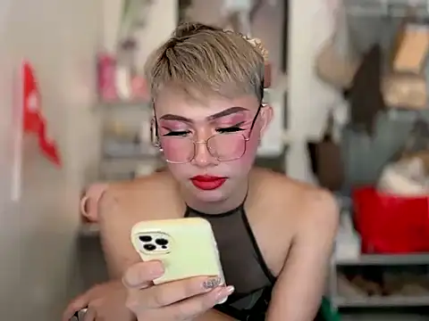 دردشة Miss_CandyX الجنسية المباشرة