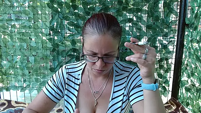LadyHellene Live XXX-Chat