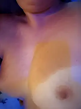 Sweettinydiamond live XXX chat