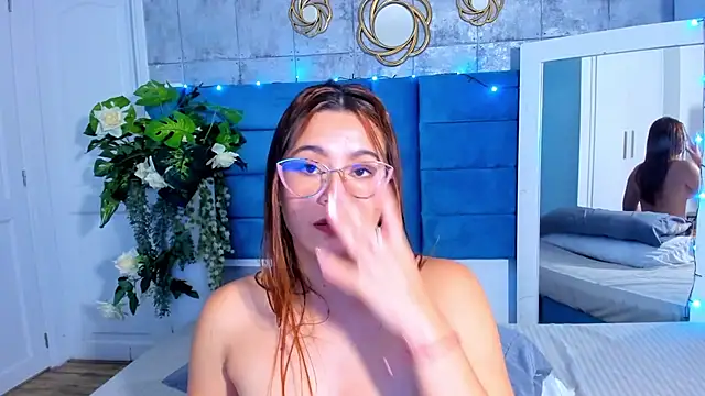SaraAlvarezx Chat XXX in diretta