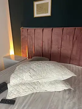 XXX chat uživo modela Little_Lexyy