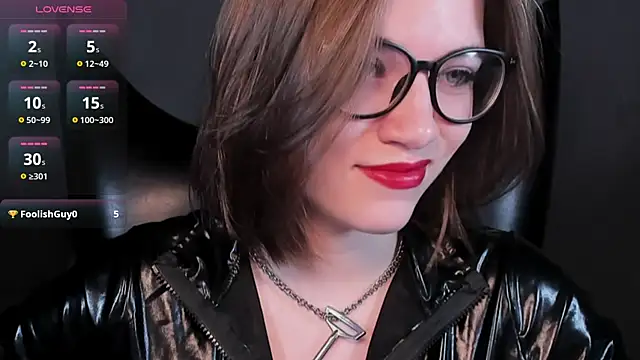 Chatroom XXX en direct de CathyAdams