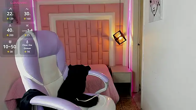 CloyBabee Chat XXX live