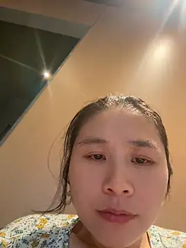 Iridessa-'s Webcam Show