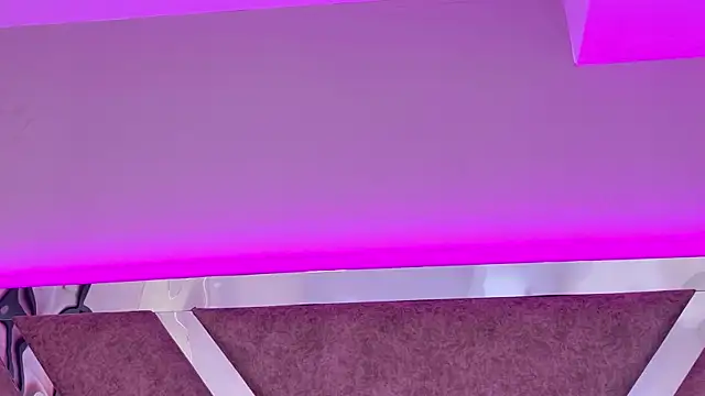 MeganR_ Adlı Modelin Canlı XXX Sohbeti