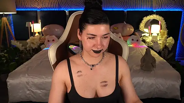 Chatroom XXX en direct de EmilyCandyy