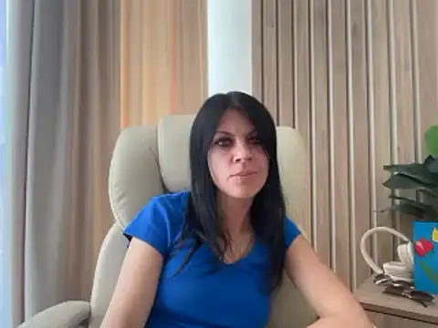 Czat XXX na żywo – InjaAtHome