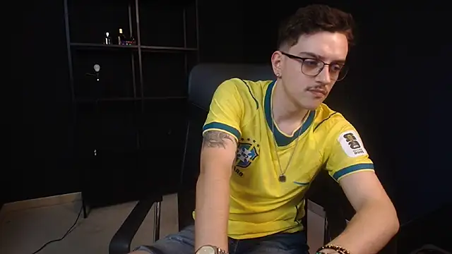 FelixStarkk live XXX chat