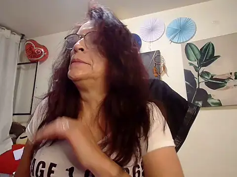 Samantha71_ Adlı Modelin Canlı XXX Sohbeti