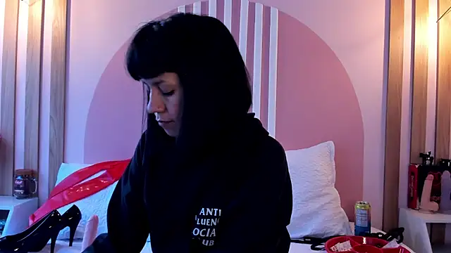دردشة Valkiriia_wiine الجنسية المباشرة