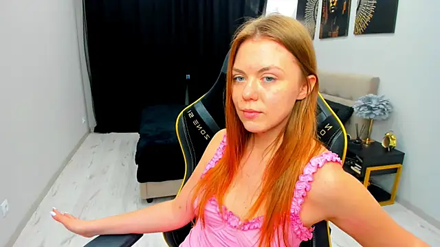 Strawberrye: απευθείας συνομιλία ΧΧΧ