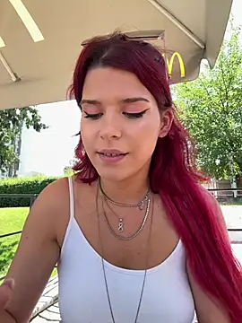 RiriRoseey's Live XXX Chat
