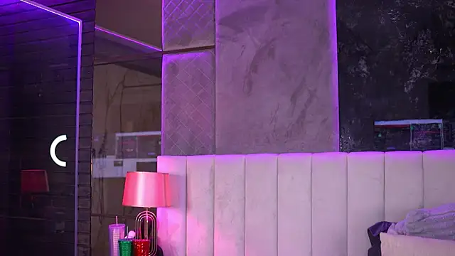 SelenaFrost's Live XXX Chat