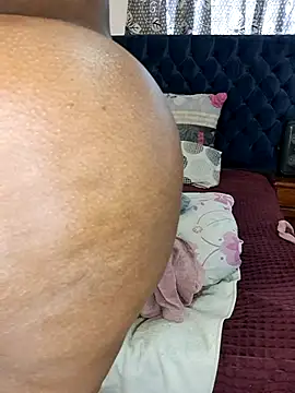 Онлайн чат XXX BootyCallEver