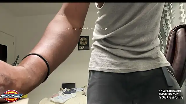 dickieshomieATX Show in webcam