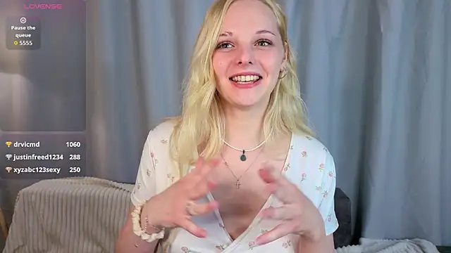GabrieleHonor's Live XXX Chat