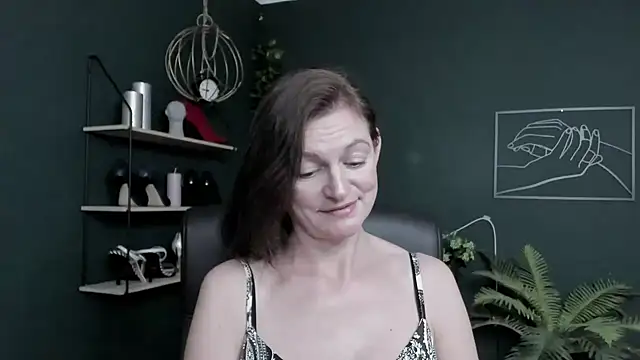 VivianWILD Chat XXX live