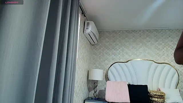 YazminJenner Live XXX-Chat