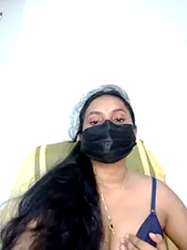 XXX chat uživo modela dipa-cute