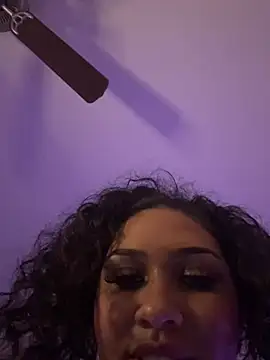 Živý XXX chat Lickplayofficial