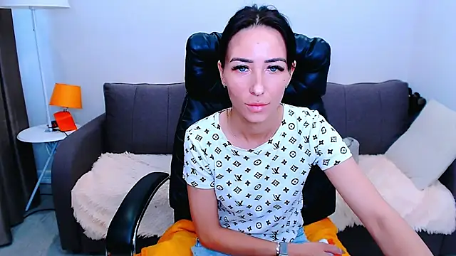 BURNING-BRUNETKA's Live XXX Chat