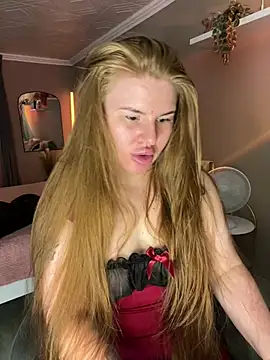 RedFoxQueen élő XXX-chatje