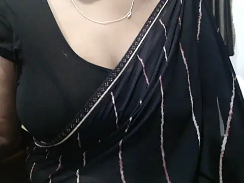 Chat +18 de sunitha-3 ao vivo