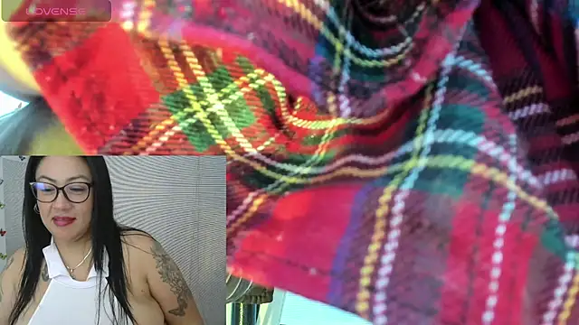 LunaVelvet_x Chat XXX in diretta