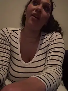 Lickplayofficial XXX чат на живо