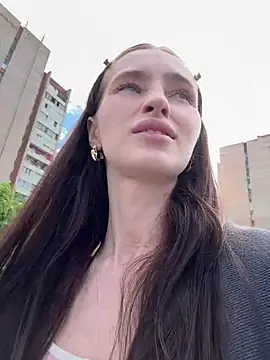 -missbehaving- Adlı Modelin Canlı XXX Sohbeti