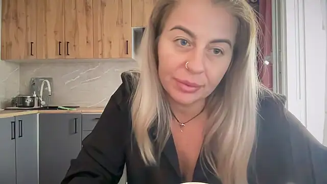 Lisorine live XXX chat