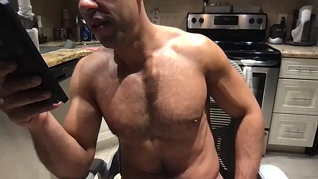 แชท XXX สดของ BigGuyMuscle