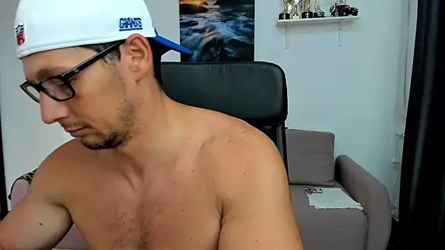BrutusK08 Live XXX Chat