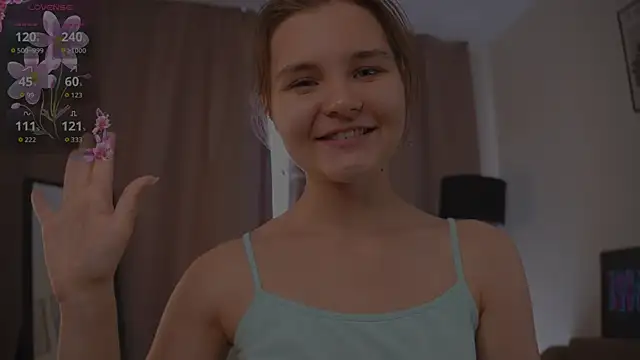 SariTollen Live XXX chat