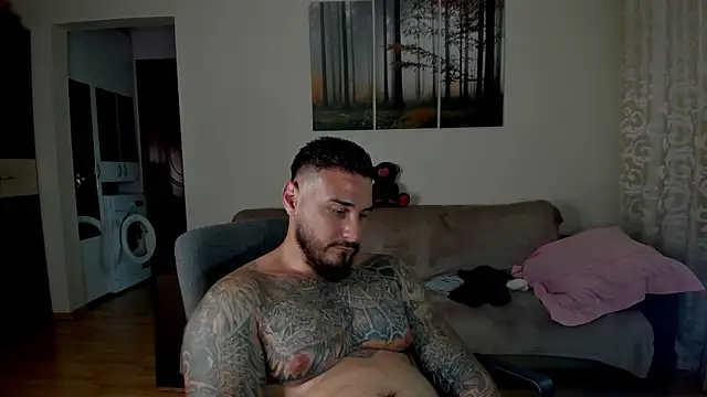 Gymdominus – Naživo XXX chat