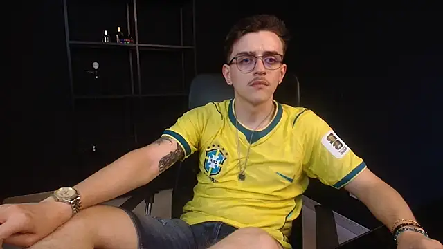 Chat XXX ao vivo de FelixStarkk