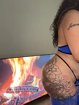 Chat XXX ao vivo de RenaThickAss
