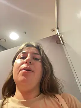 Chat XXX ao vivo de kate_nicepops333221