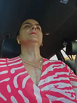 IsabelleCraft Adlı Modelin Canlı XXX Sohbeti