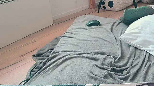 Živý XXX chat CeriseLapine