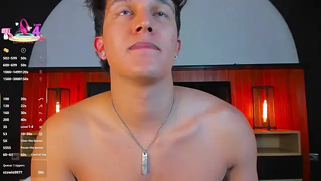 Leo_Savage_n Webbikameraesitys