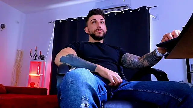 Chat +18 de MightyAaron66 ao vivo